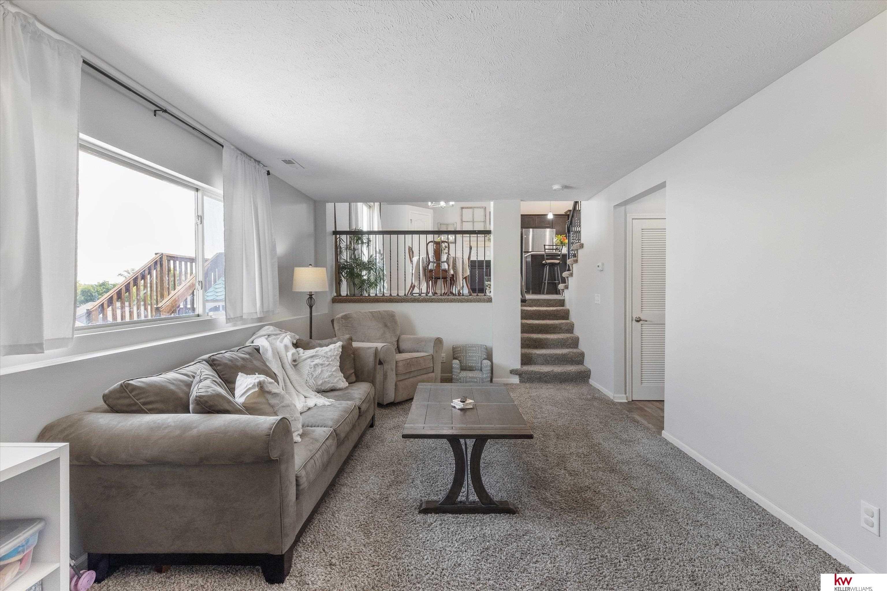 Vane St, Omaha, NE 68142