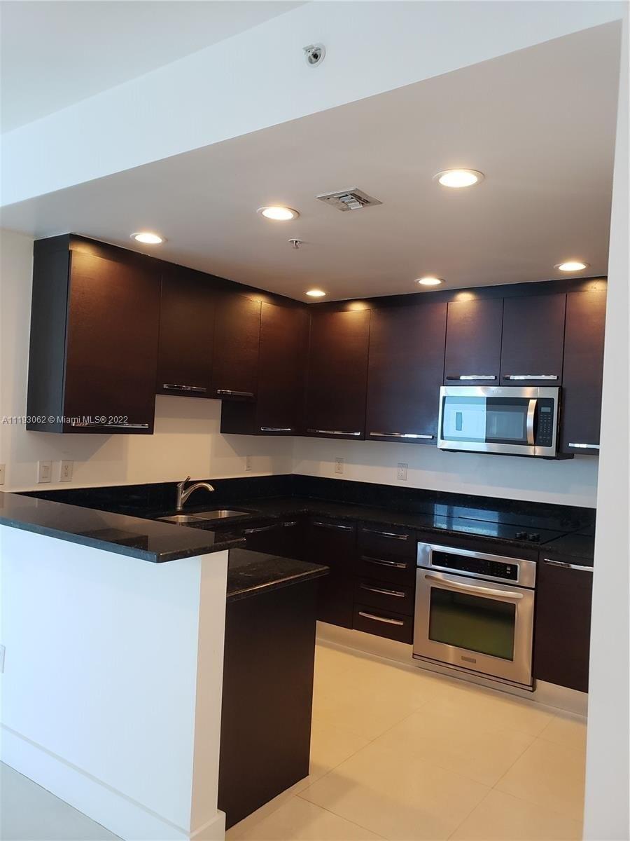 Ne 188th St, Miami, FL 33180