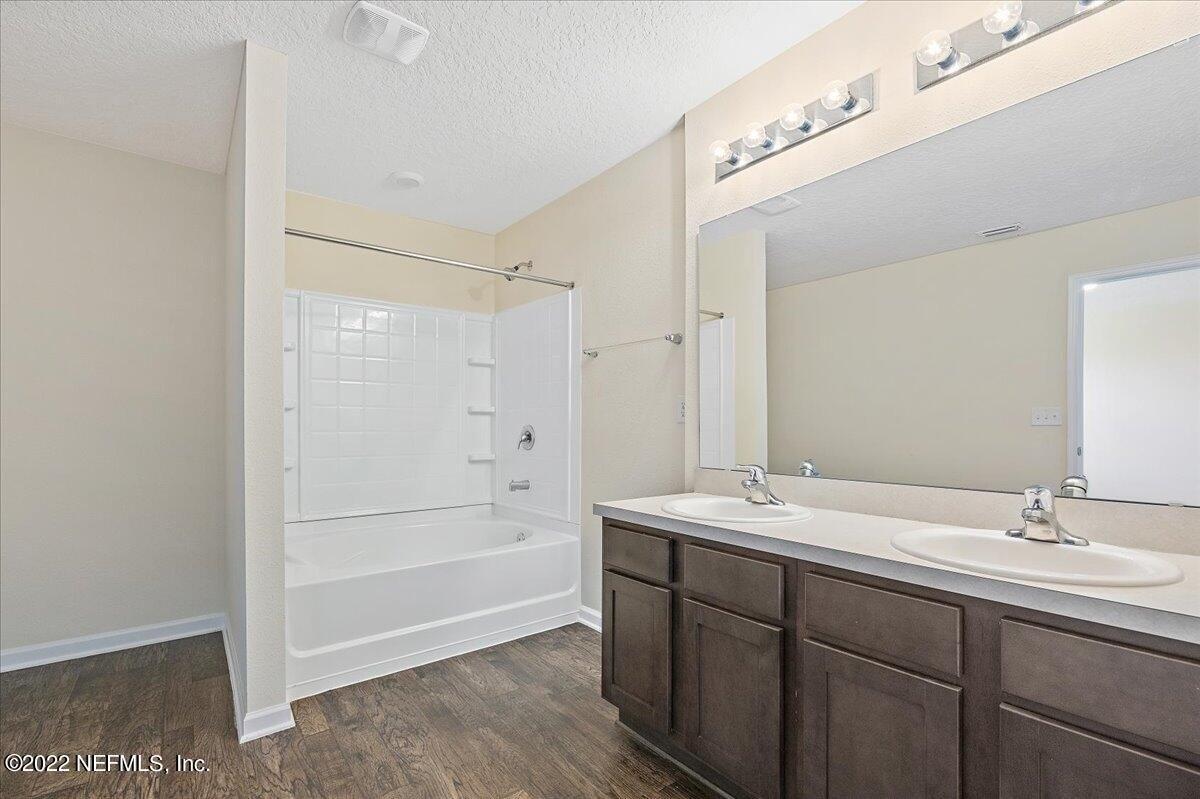 Sunfish Dr, Jacksonville, FL 32226