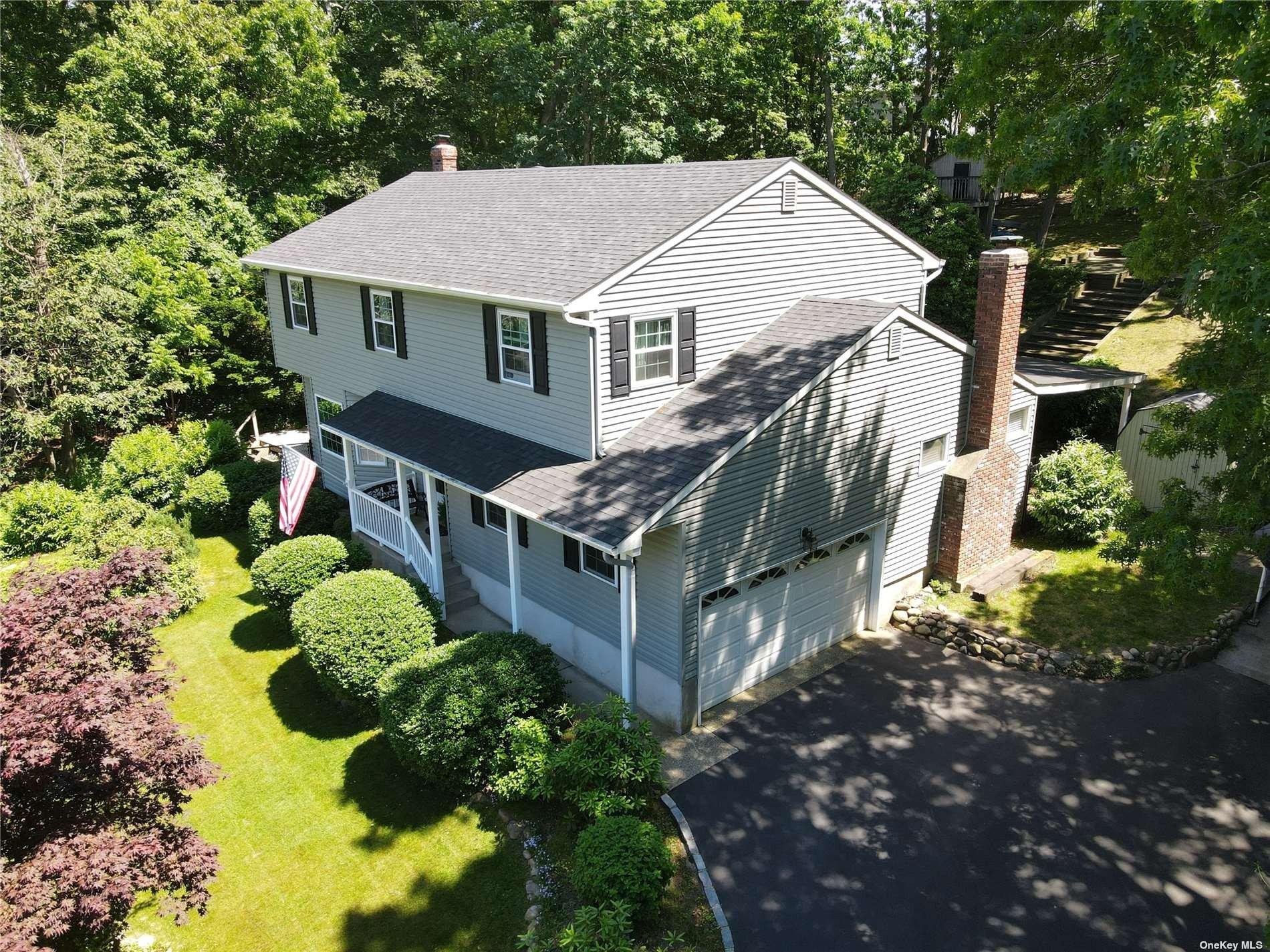 Frost Ln, Wading River, NY 11792