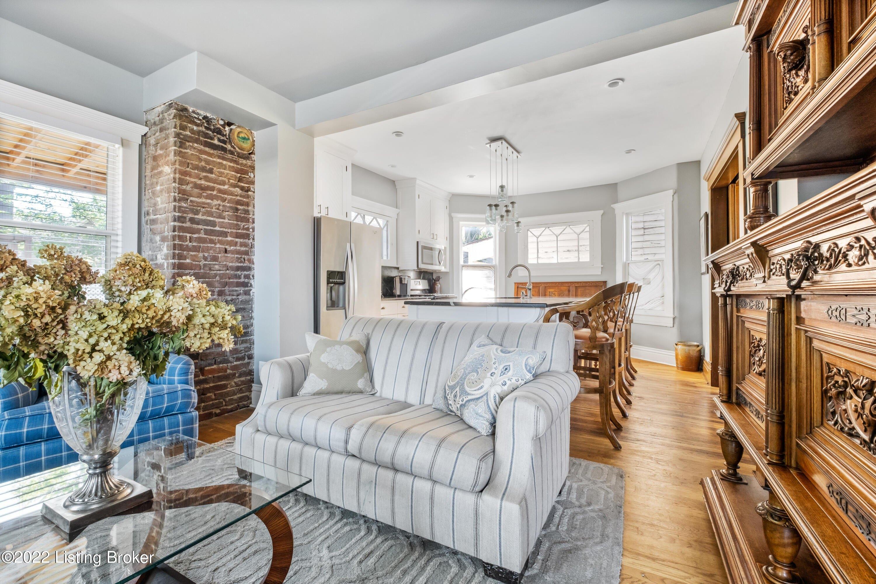 S 7th St, Louisville, KY 40203