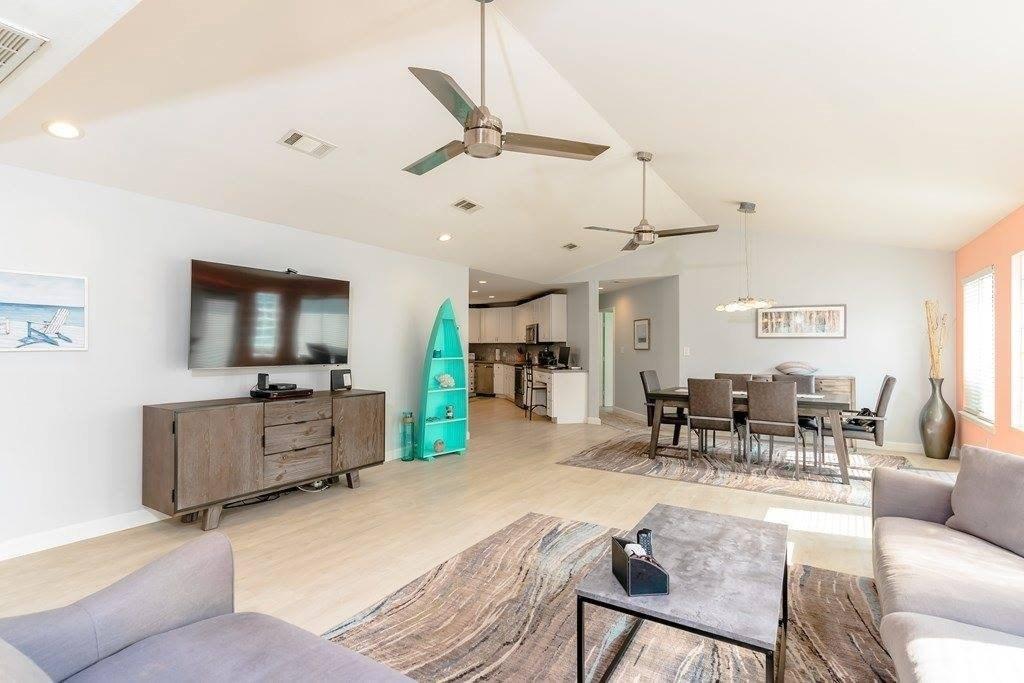 W Gardenia St, South Padre Island, TX 78597