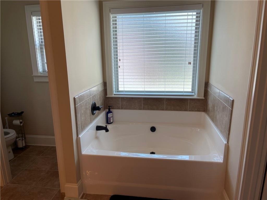 Arlene Valley Ln, Lawrenceville, GA 30043