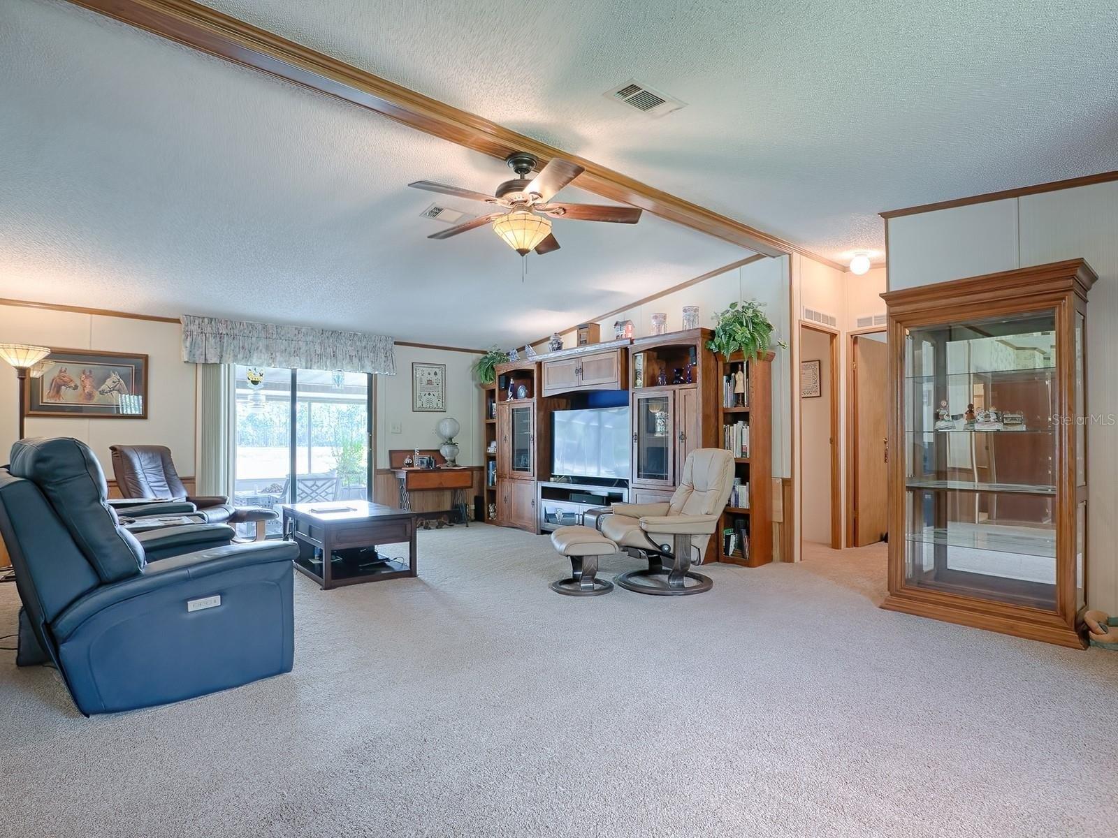 Posey Dr, Eustis, FL 32736