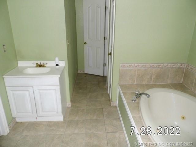 S 4079 Rd, Claremore, OK 74019