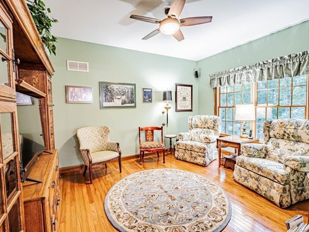Sumac Ridge Dr, Foristell, MO 63348