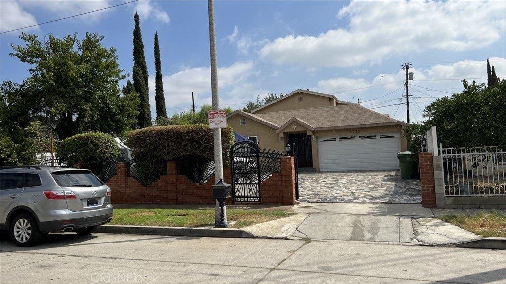 Farmdale Ave, North Hollywood, CA 91606