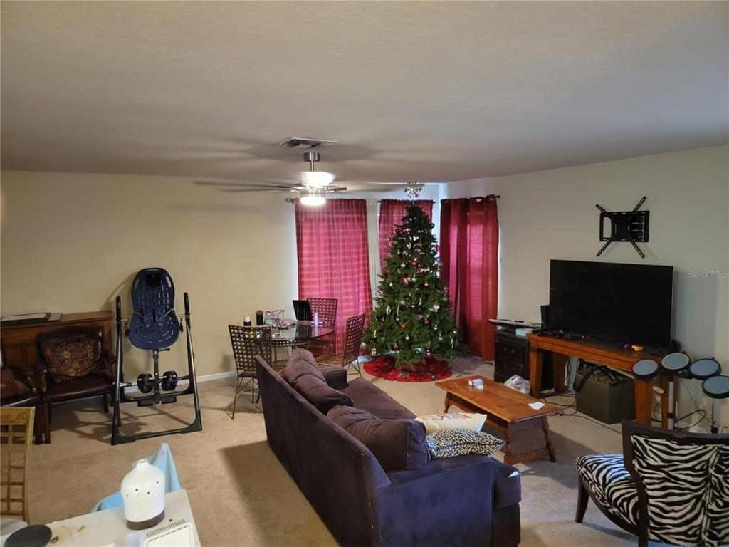 Phoenix Dr, Orlando, FL 32828