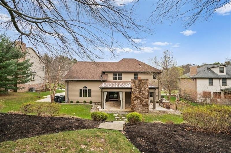 Ivy Dr, Gibsonia, PA 15044