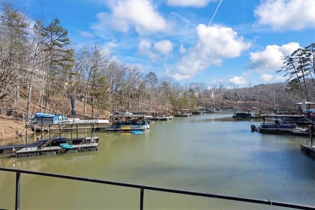 Medlock Rd, Gainesville, GA 30506