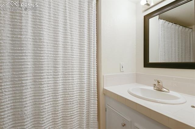 Beacham Dr, Castle Rock, CO 80104