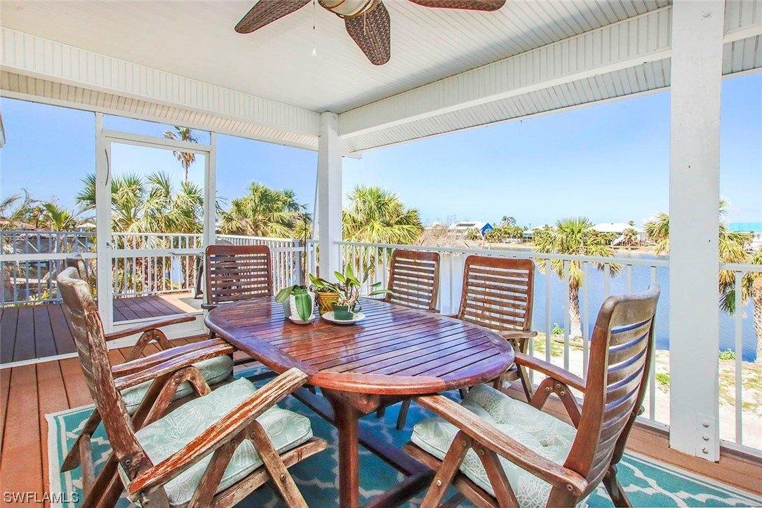 Lake Murex Cir, Sanibel, FL 33957