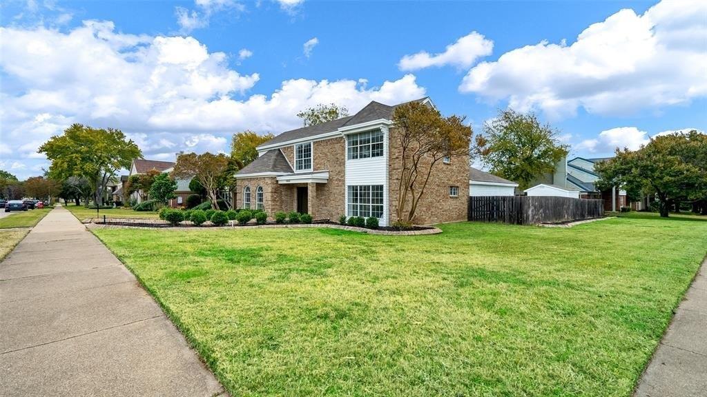 Middleton Dr, Cedar Hill, TX 75104