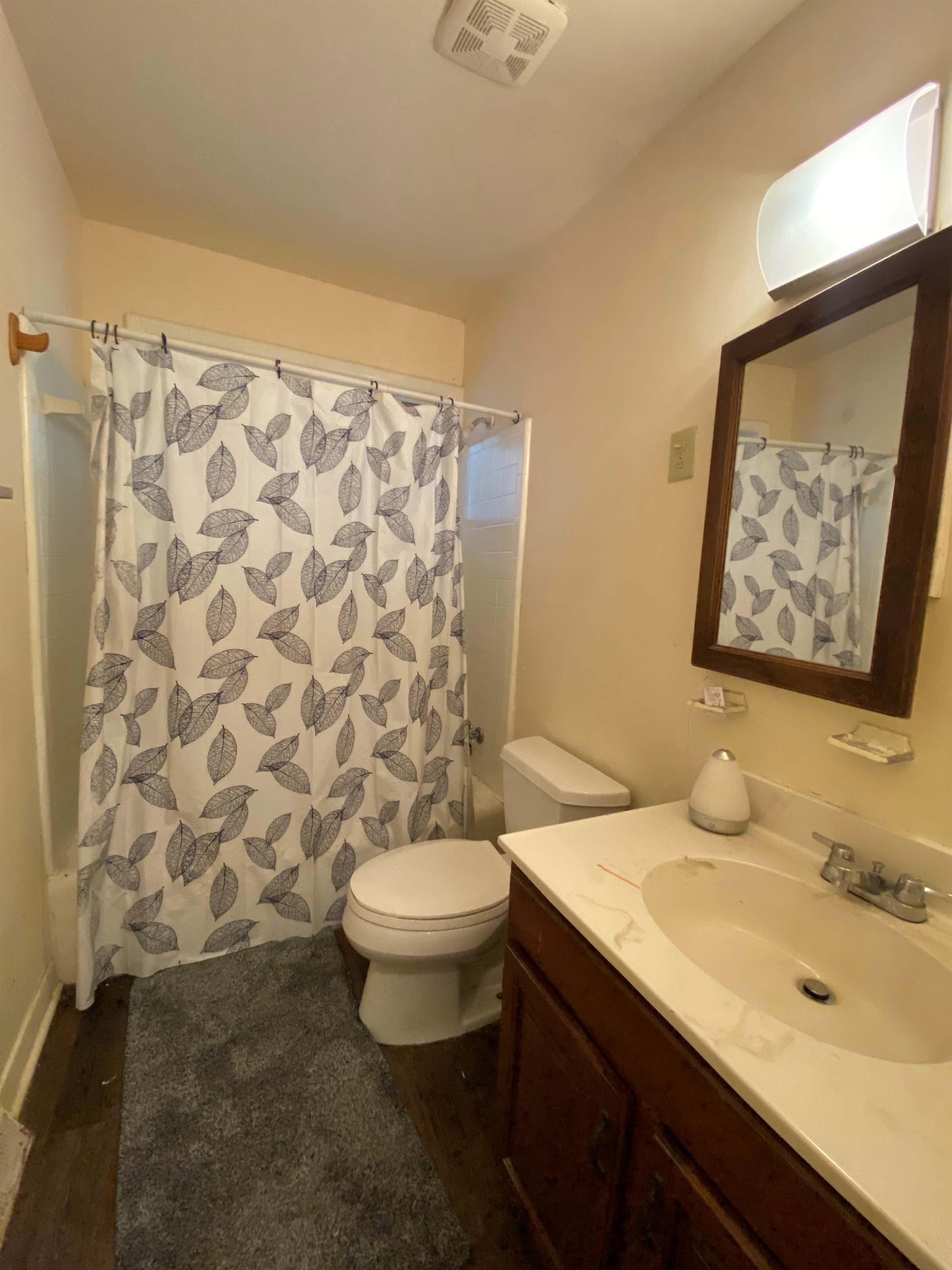 Blendwood Dr, Charlotte, NC 28215