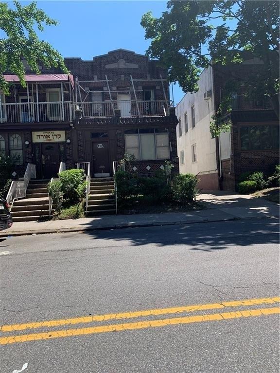 Ditmas Ave, Brooklyn, NY 11218