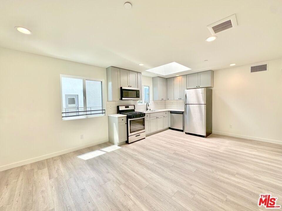 Carlin St, Los Angeles, CA 90016