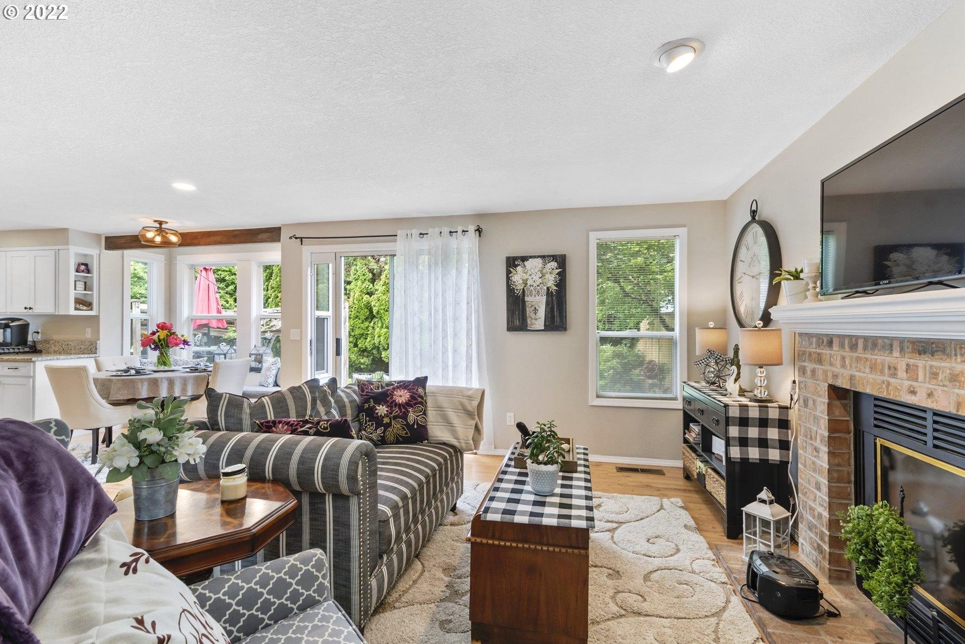 Sw Champoeg Dr, Wilsonville, OR 97070