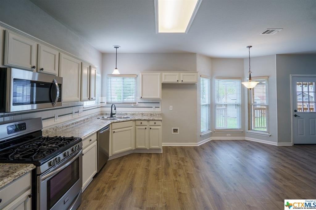 Eastwood Ln, Round Rock, TX 78664