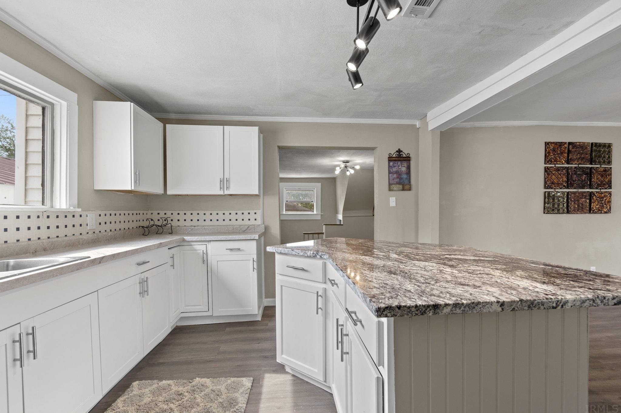 Tecumseh St, Fort Wayne, IN 46805
