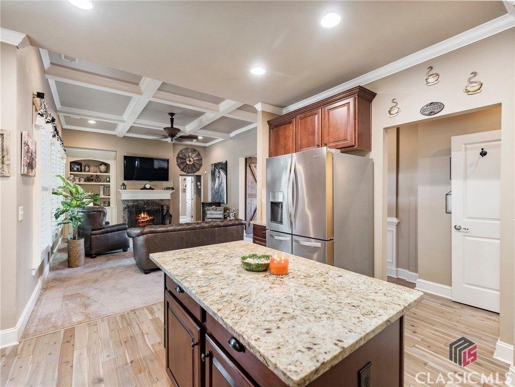 Kottayam Ct, Statham, GA 30666