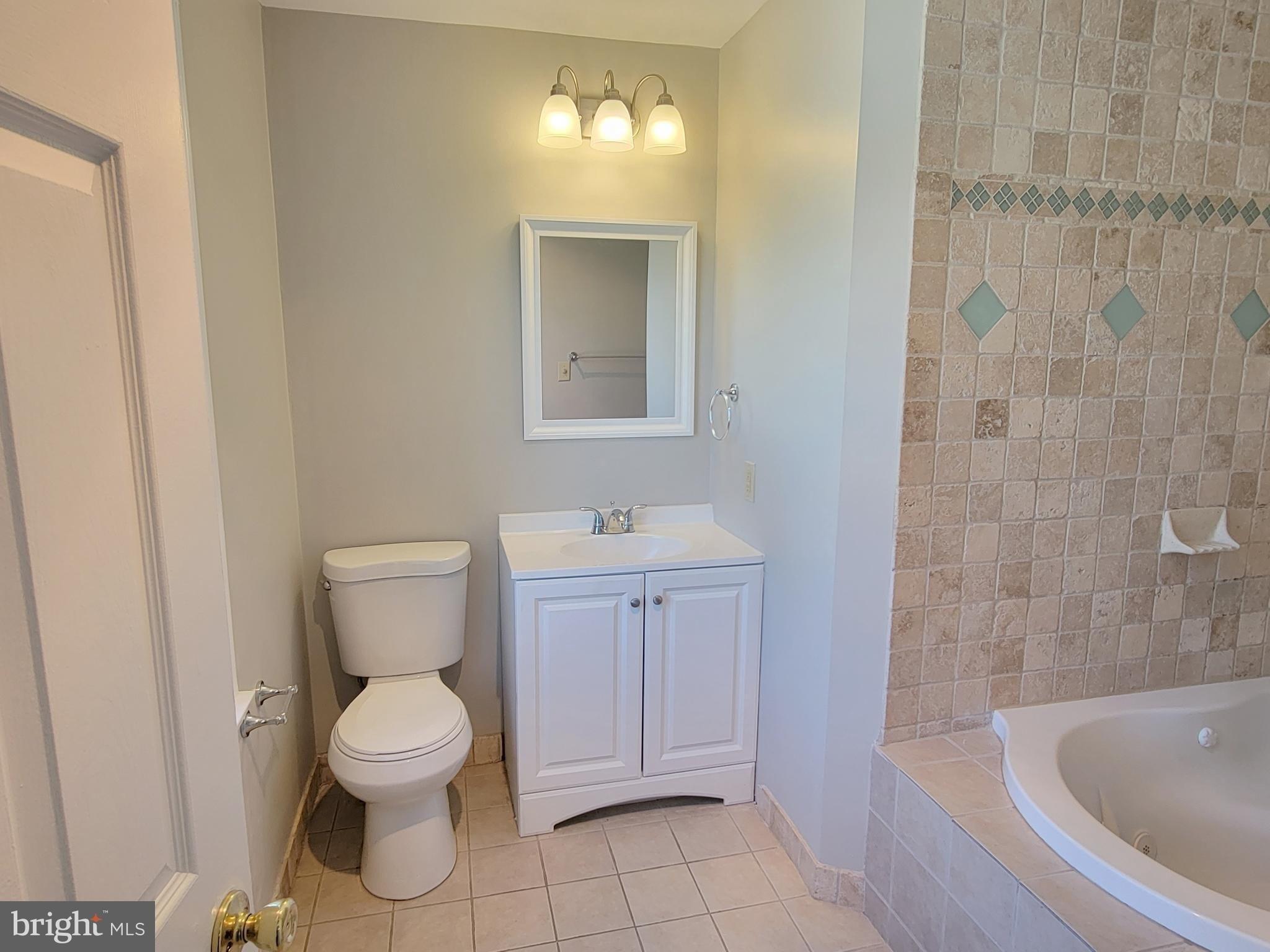 Arena St, Mantua, NJ 08051