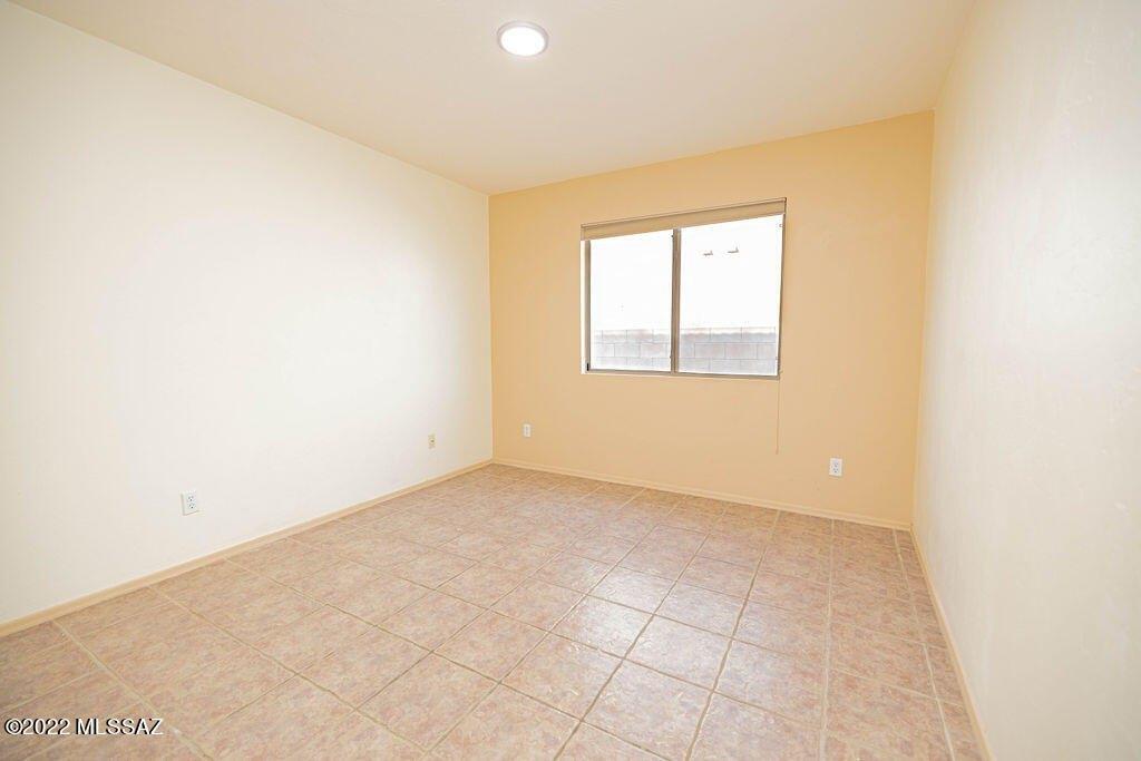 E Dusky Willow Dr, Tucson, AZ 85747