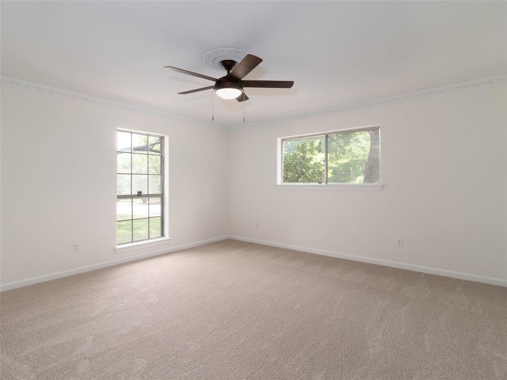 Waynelee Dr, Lancaster, TX 75146