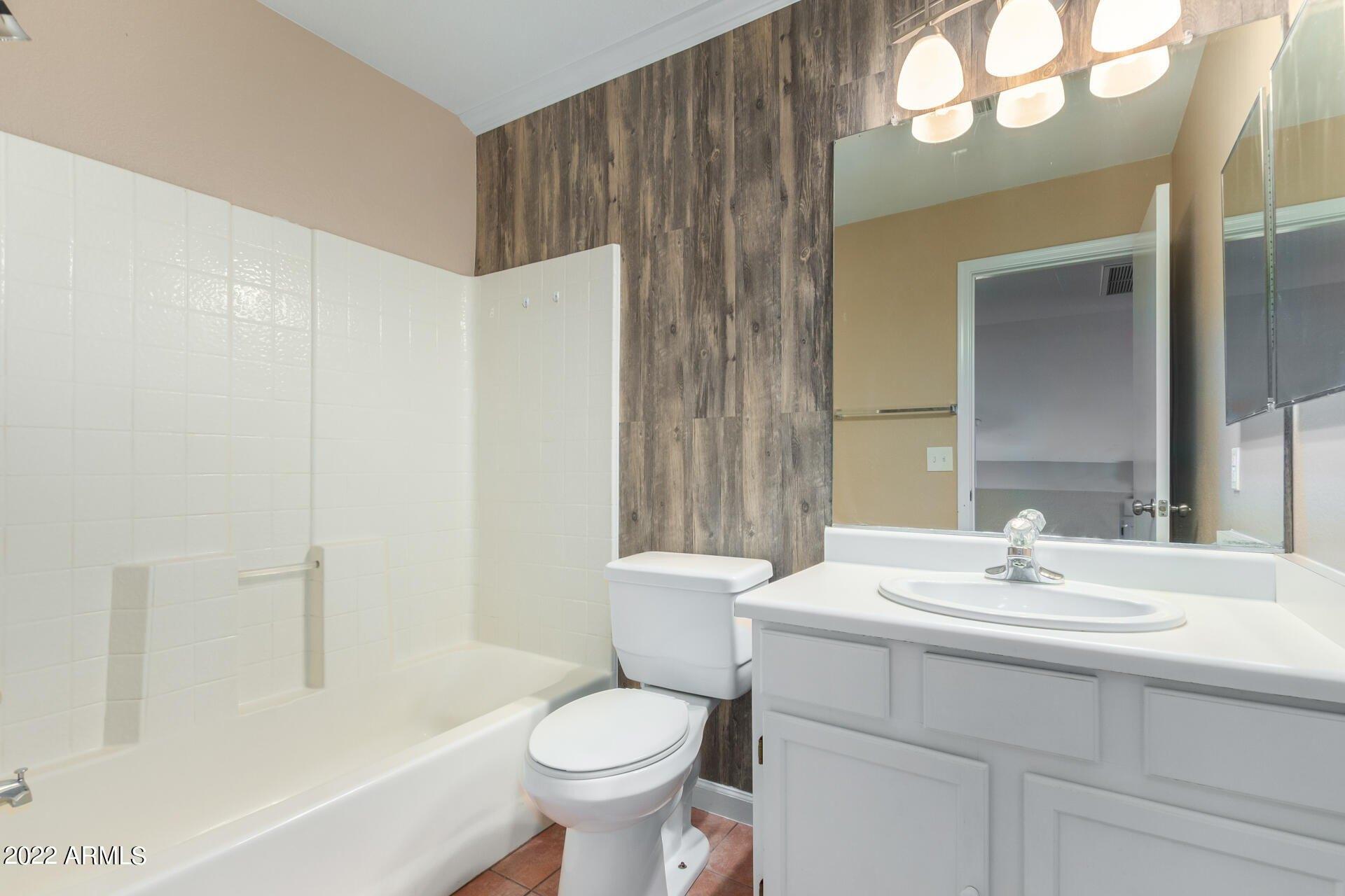N 50th Ave, Glendale, AZ 85308