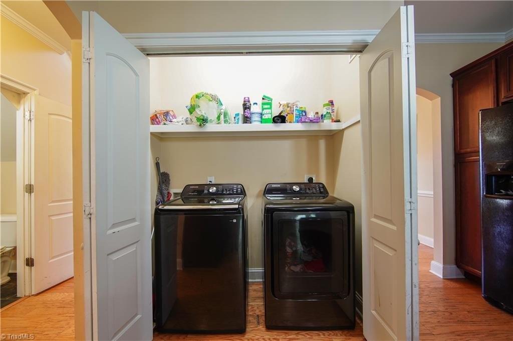 Old Treybrooke Dr, Greensboro, NC 27406
