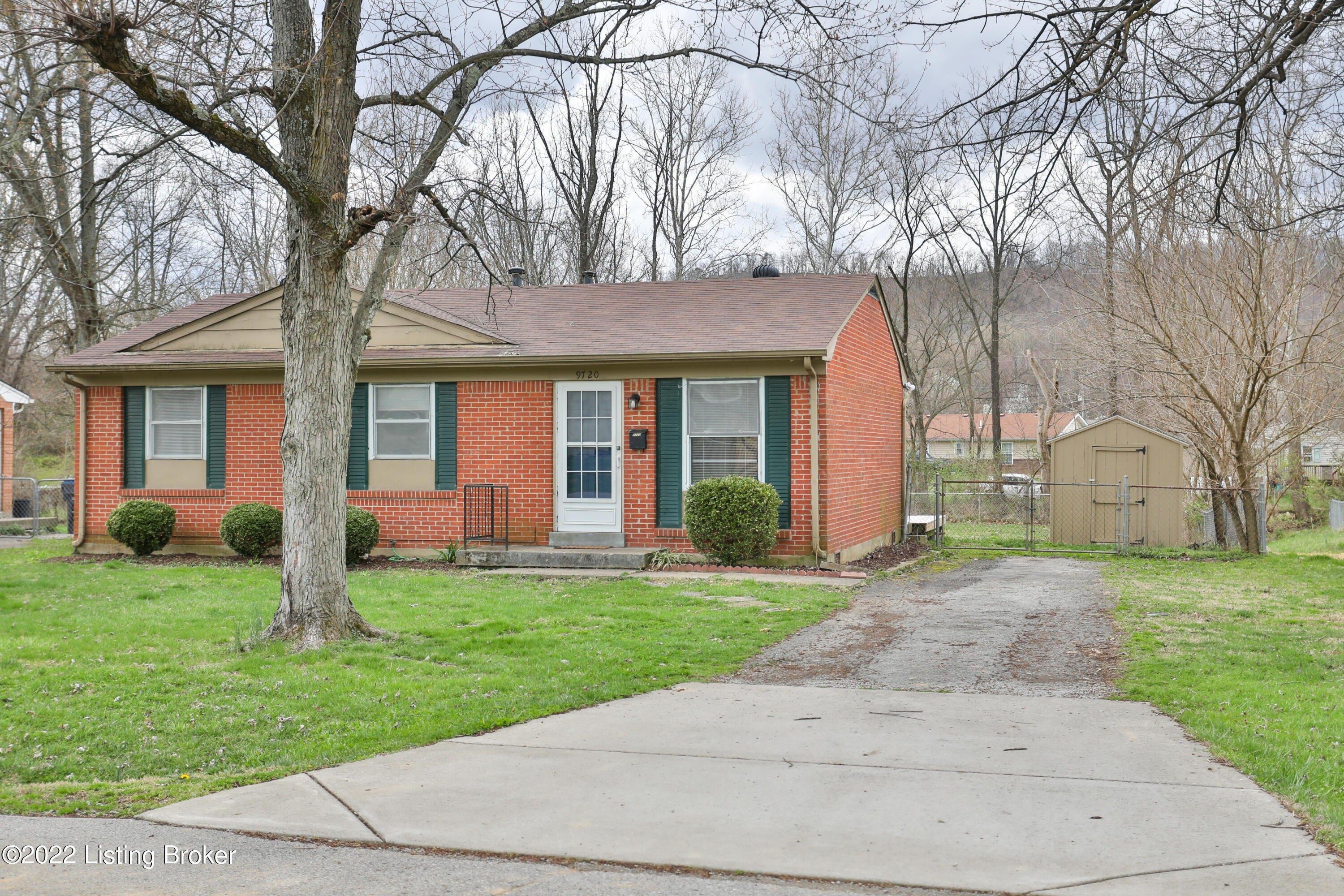 Titan Dr, Louisville, KY 40229