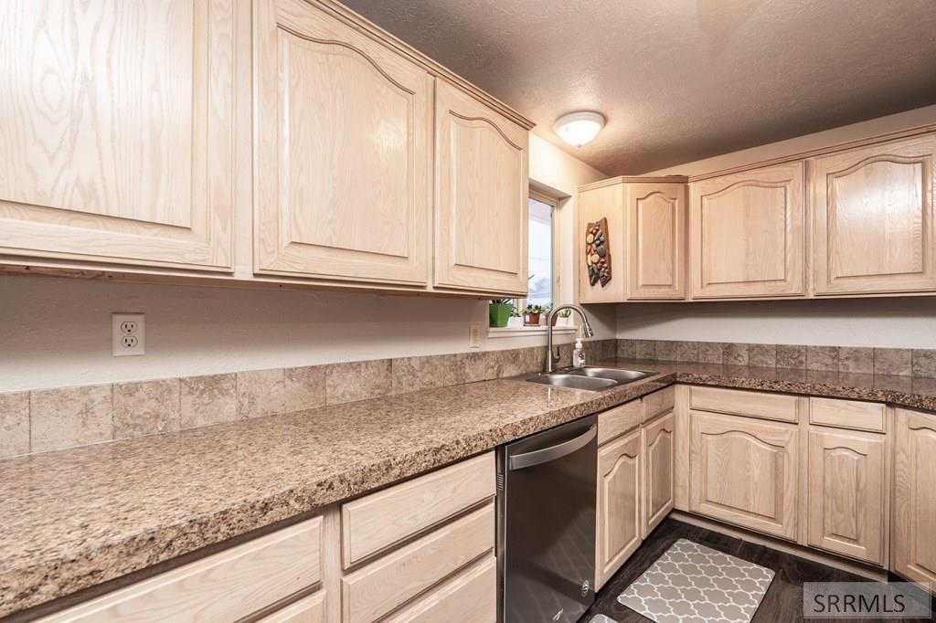 Bonanza Ave, Pocatello, ID 83202