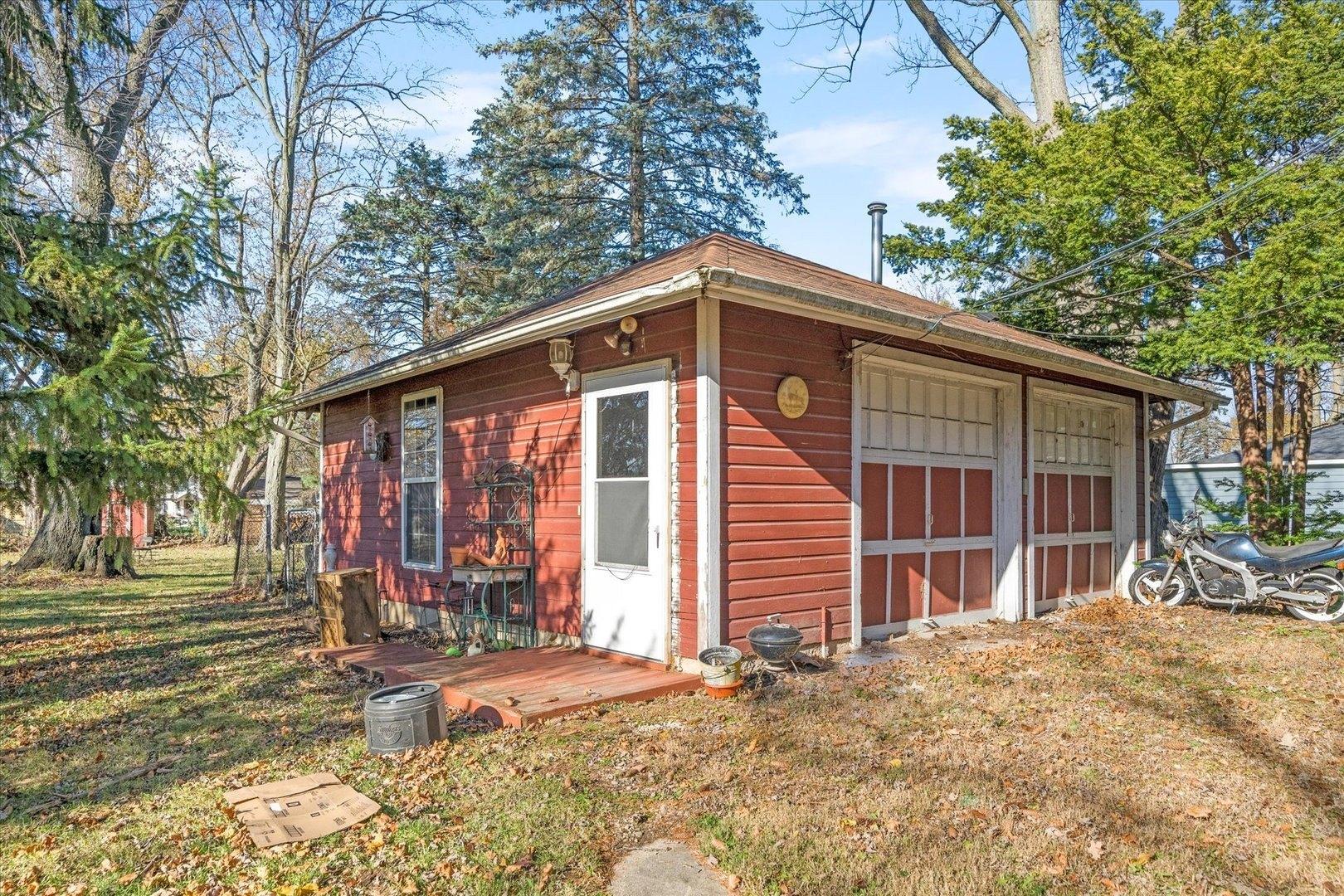 Milo Ct, West Chicago, IL 60185