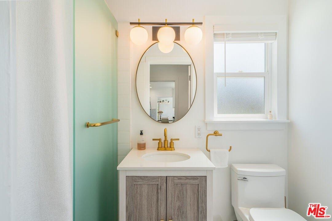 Delano St, Van Nuys, CA 91401