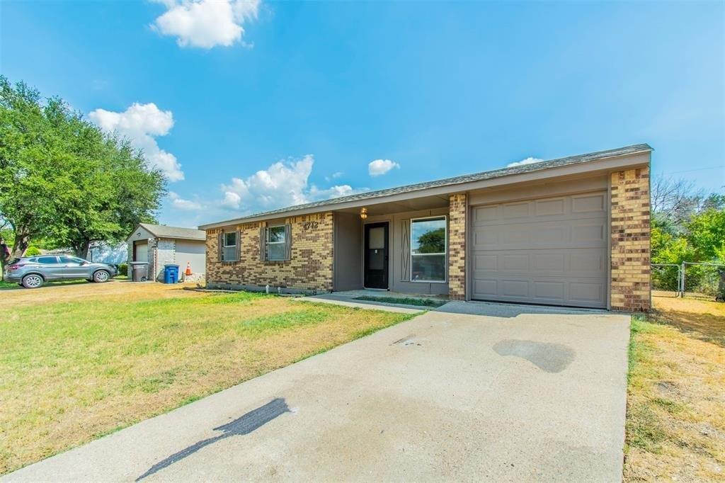 Meadow Trail Dr, Dallas, TX 75236