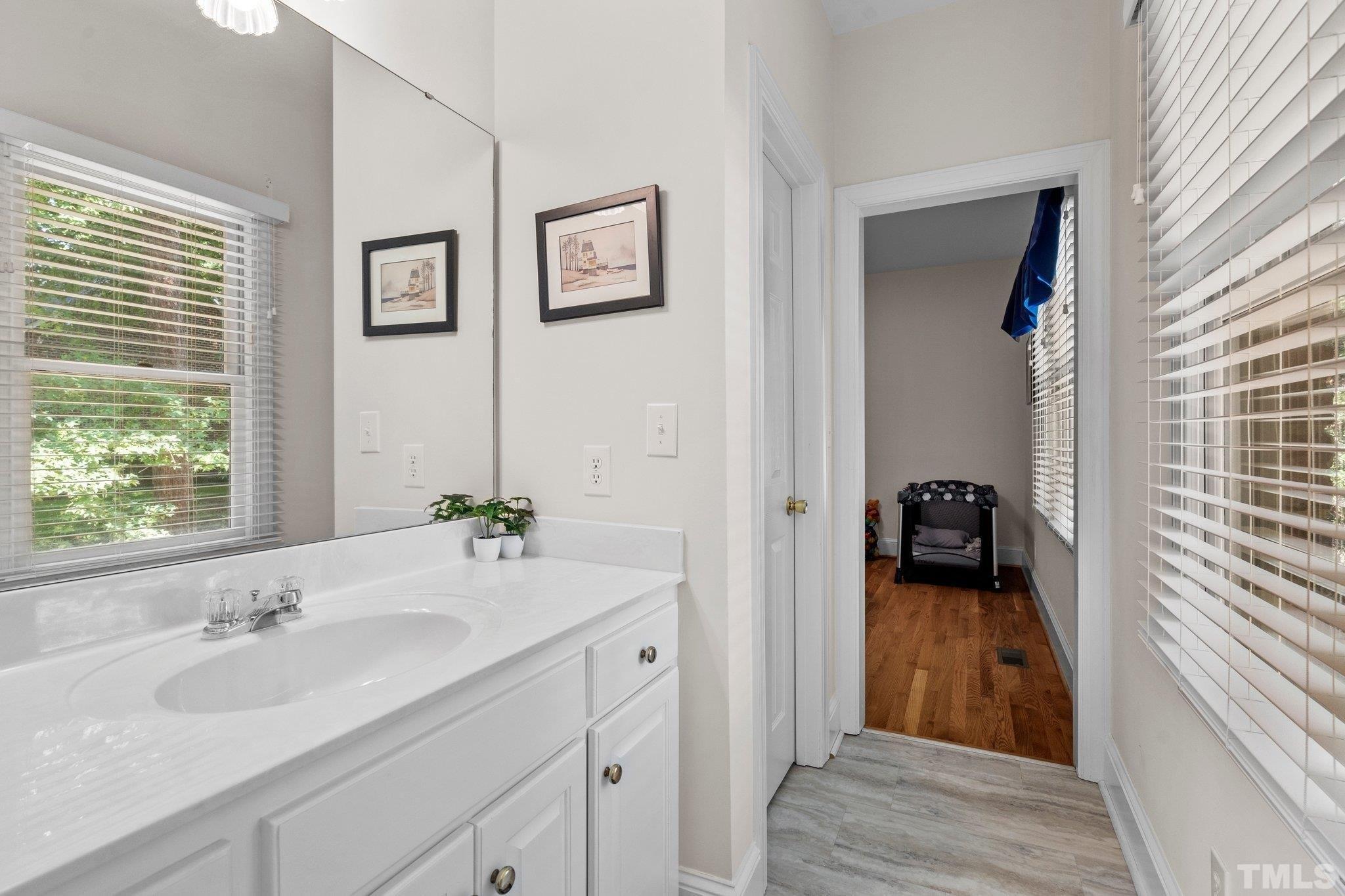 Saddletree Rd, Oxford, NC 27565
