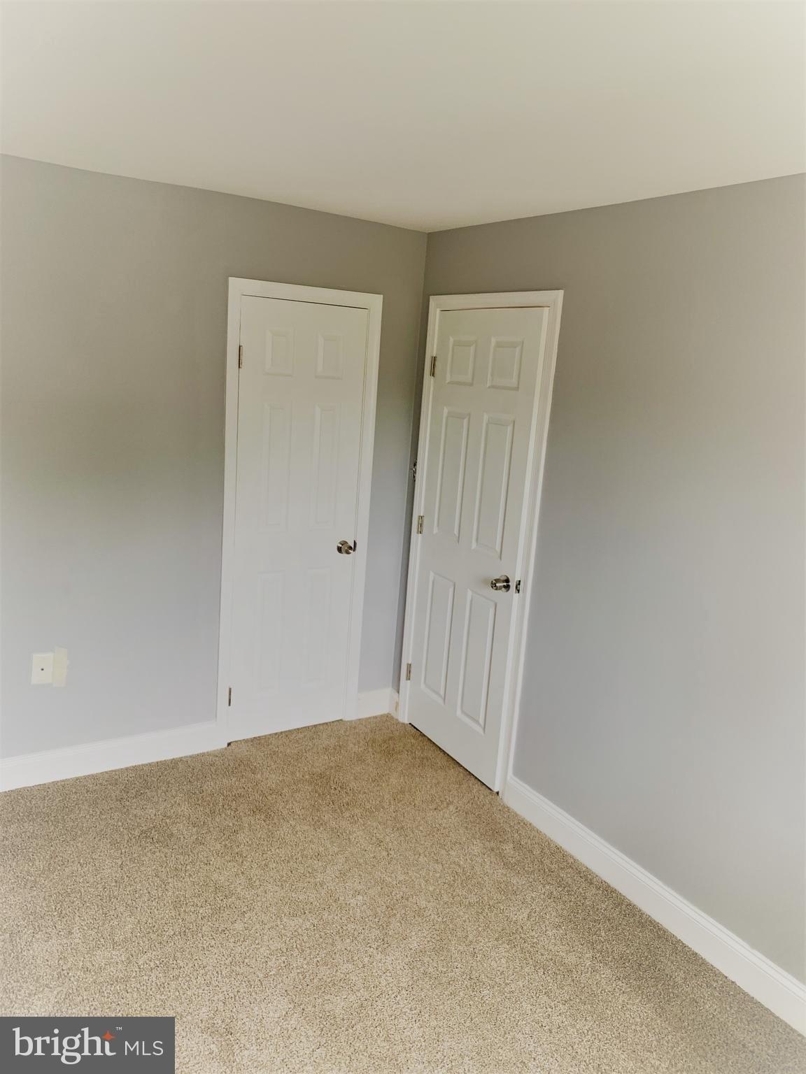 Dara Dr, Woodbridge, VA 22192