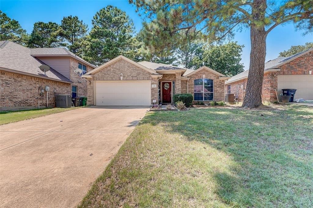 Cross Ridge Cir N, Fort Worth, TX 76120