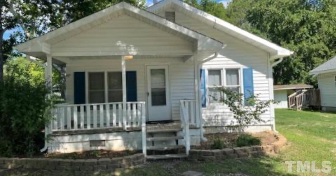 S Poplar St, Angier, NC 27501