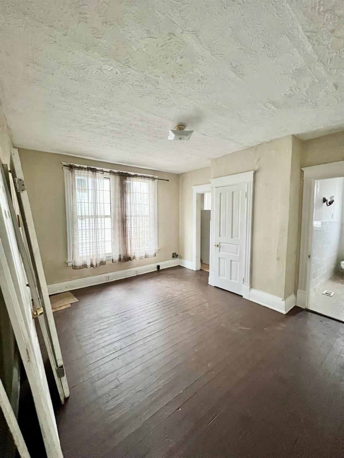 Jonathan Ave, Cincinnati, OH 45207