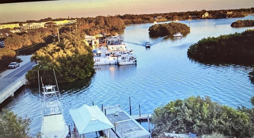Casey Key Rd, Nokomis, FL 34275