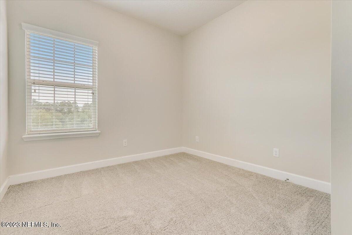 Ellipse Dr, Jacksonville, FL 32246