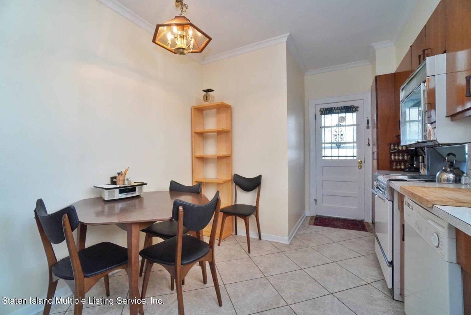 Walbrooke Ave, Staten Island, NY 10301