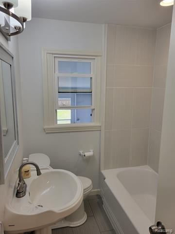 Riverside Dr, Port Huron, MI 48060