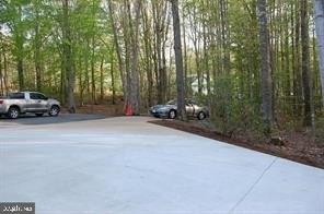 Anthony Dr, Woodbridge, VA 22193
