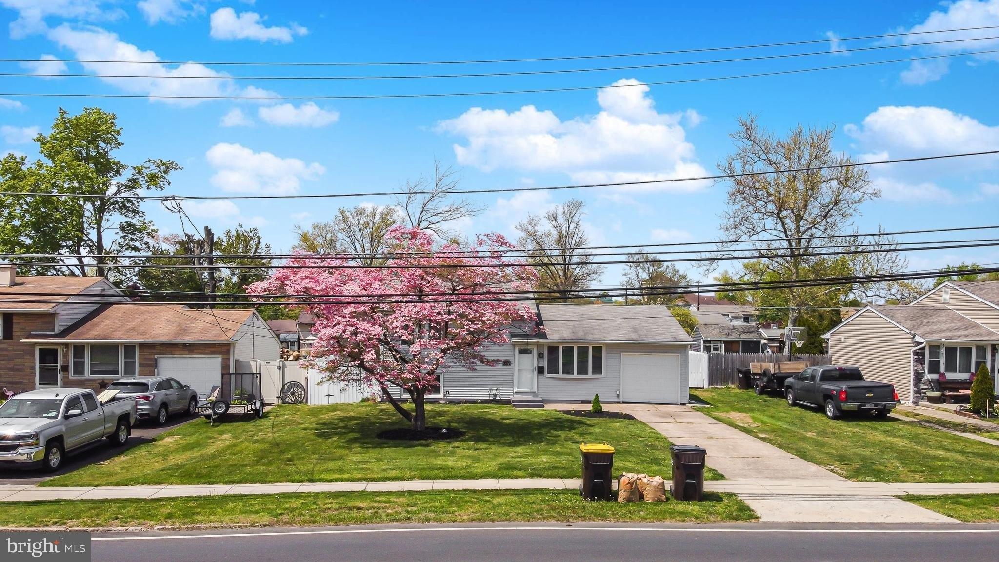 Richlieu Rd, Bensalem, PA 19020