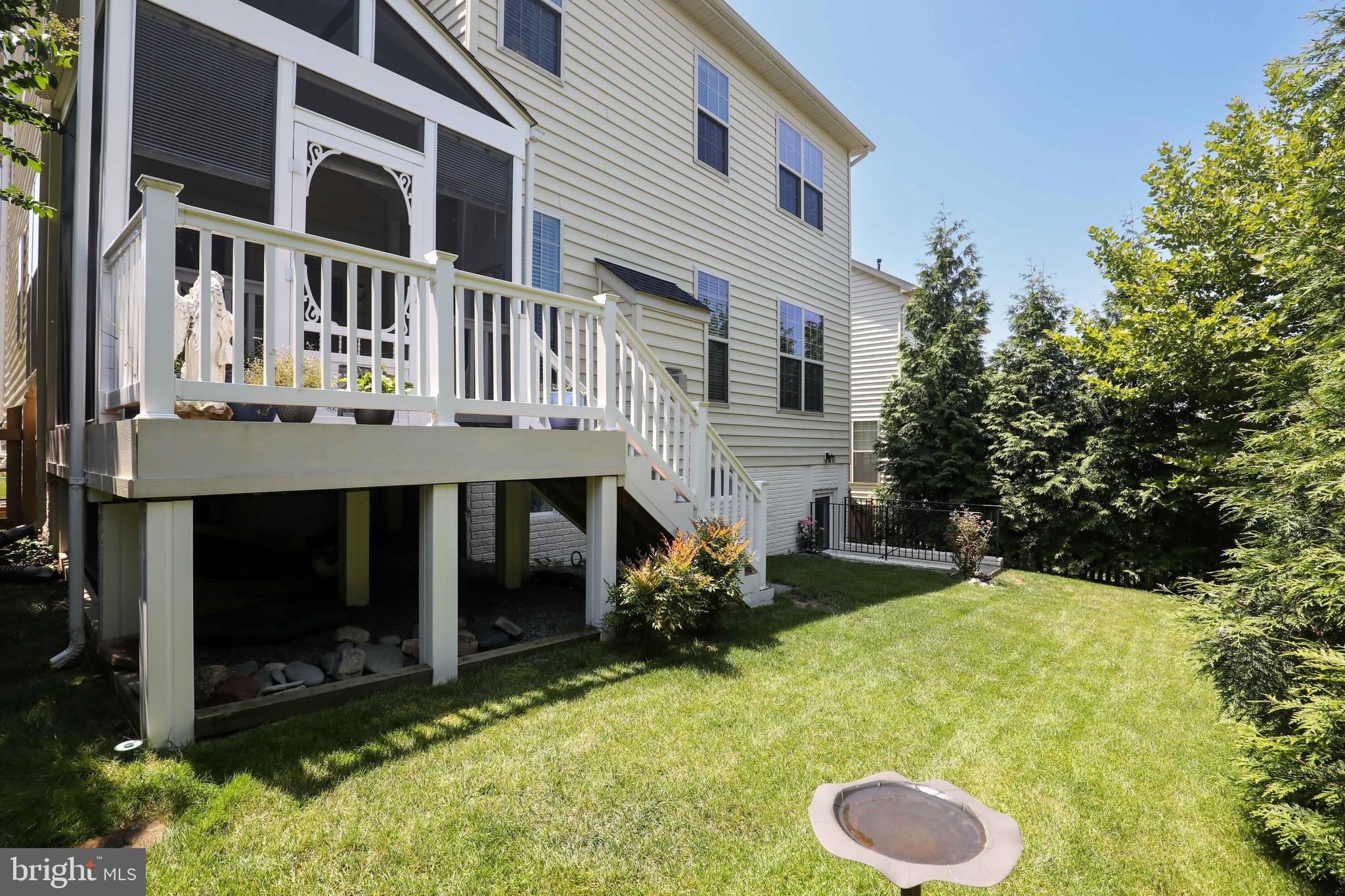 Chisholm Dr, Broadlands, VA 20148