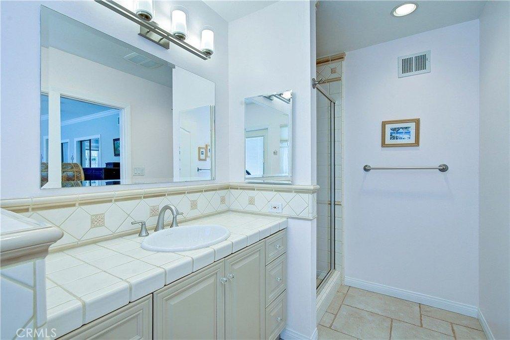 Woodlawn Ave, Tustin, CA 92780
