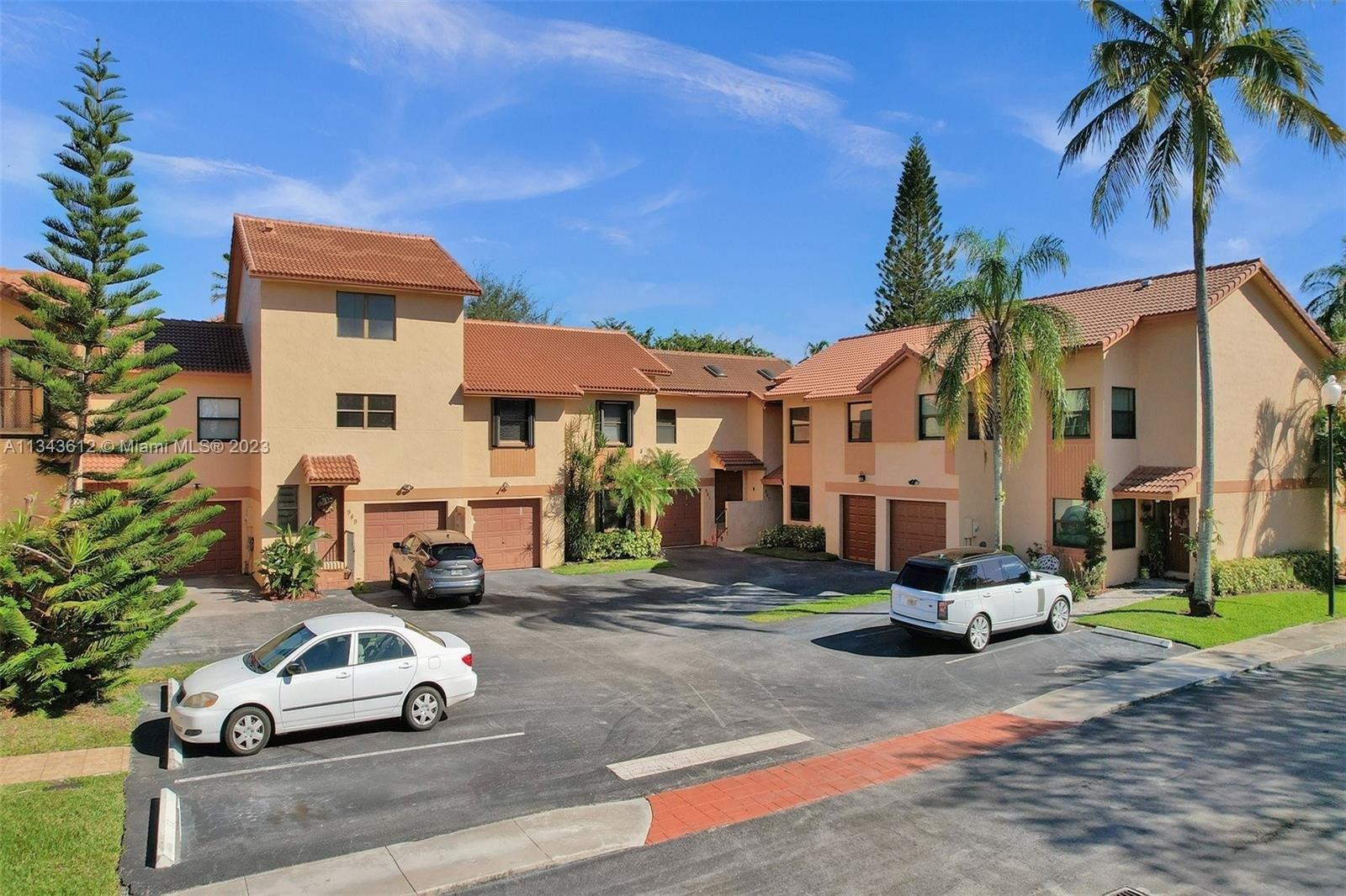 Sw 113th Ter, Pembroke Pines, FL 33025