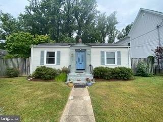 Parkwood Dr, Kensington, MD 20895