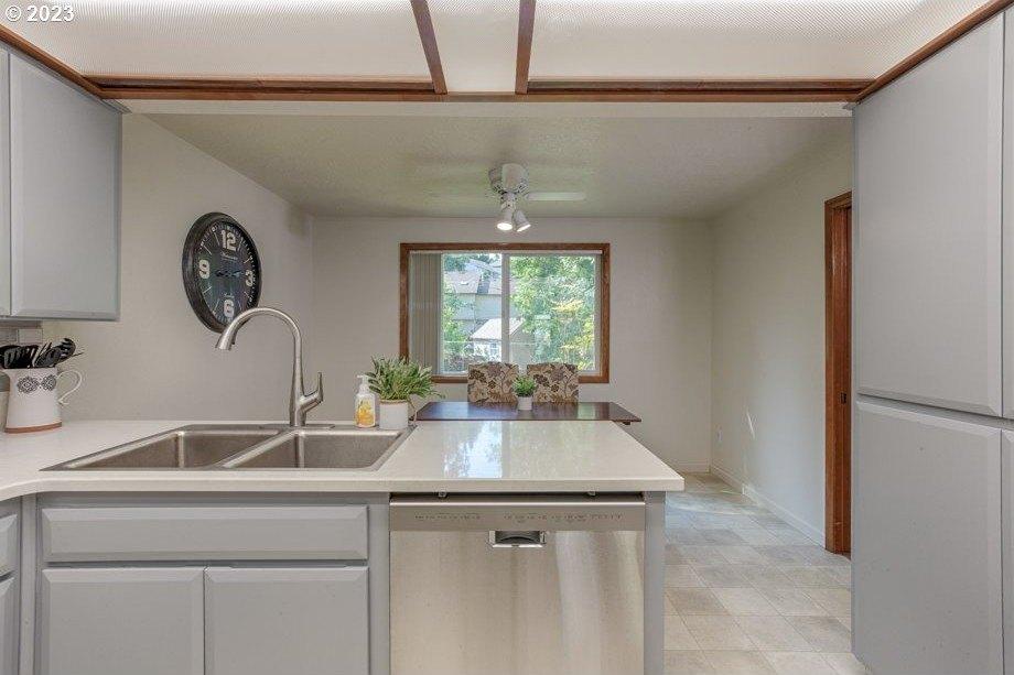 Ptarmigan St Nw, Salem, OR 97304